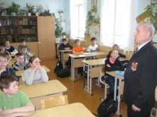 Петр Филиппович Ушаков на встрече со школьниками