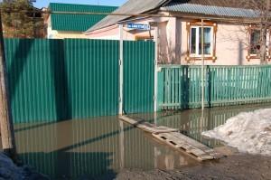 Так выглядит улица Самстроя в Сысерти 4 апреля