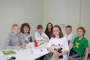 Эти дети своими знаниями заработали три тысячи рублей