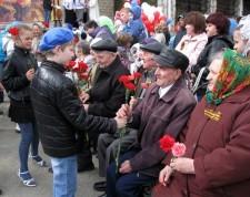 Гвоздики для ветеранов