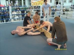 мас-рестлинг