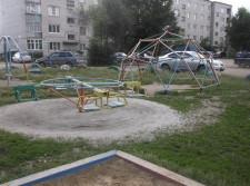 Детская площадка кооперативного дома