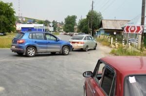 Затор на В.-Сысертской поворотке. Вид на улицу Энгельса.