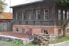 Старинный дом по Красноармейской в Сысерти 
