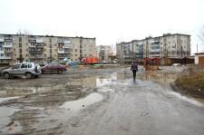 Грязь во дворе дома по Орджоникидзе, 35