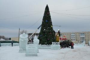 Наш ледовый городок перед Новым годом-2013
