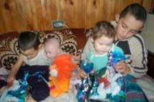 Ларисины дети: Руслан, Рустам, Жасмина и Саша