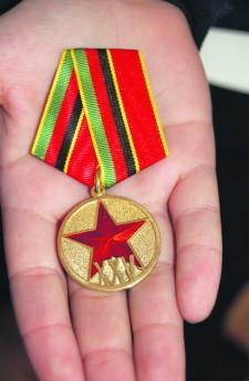 Воинам-интернационалистам в честь юбилейной даты вручили медали