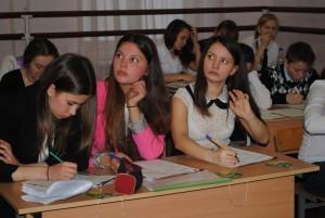 Идет викторина по олимпийскому движению