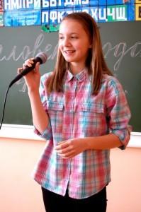 Кристина Сабурова пела песню на английском языке