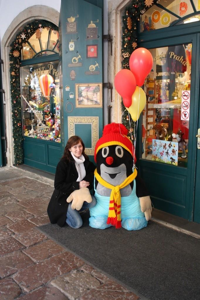 Можно купить даже такого гигантского Кротика