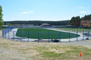 Новое футбольное поле у кадетской школы 