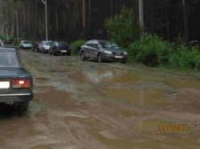 Дорога вдоль дома