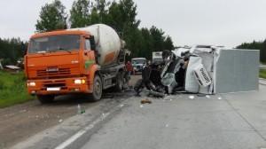 Газель столкнулась с КАМАЗом