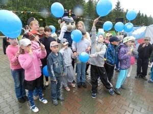 Воспитанники детского дома в парке Маяковского