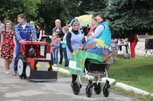 Парад колясок в с. Щелкун