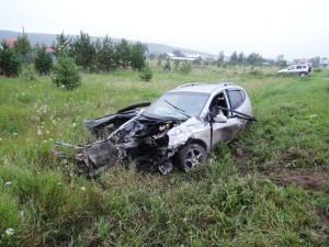 Разбитая Шевроле на въезде в Бобровский