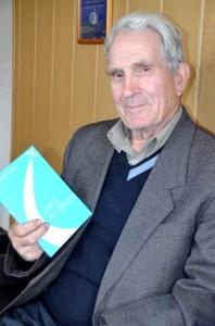 А. Н. Суворов со своей книгой