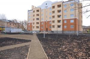 Сквер перед домом "Тальков камень"