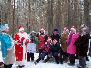 Клуб "Хозяюшка" отметил Новый год в лесу