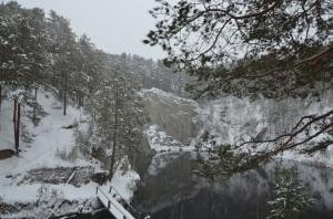 романтичное место в Сысерти Тальков камень