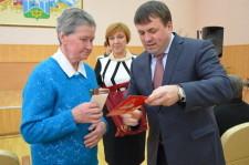 Вручение юбилейных медалей