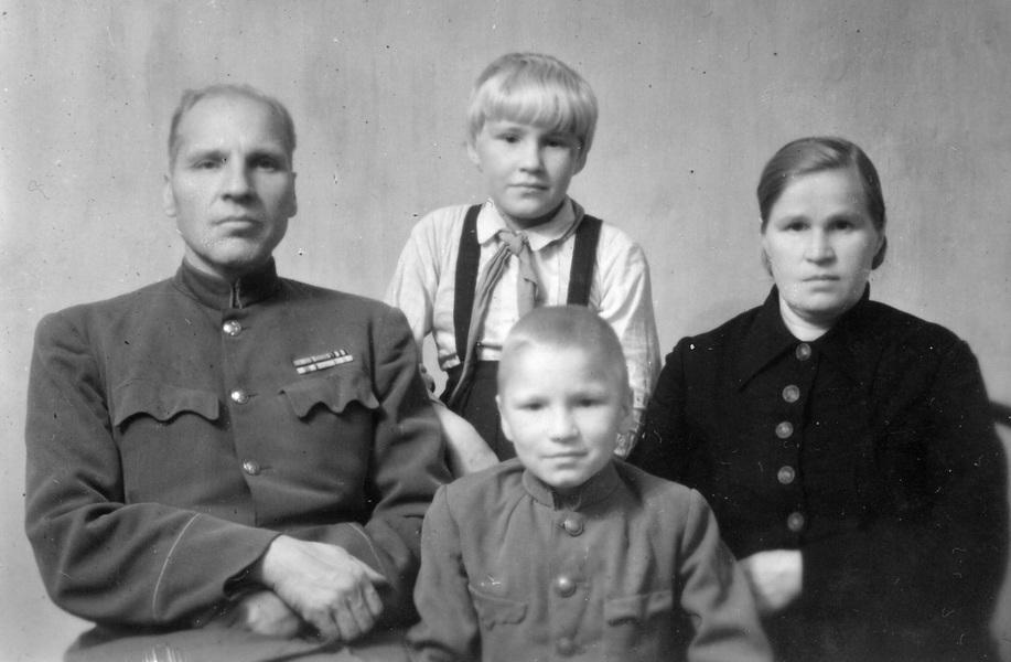 Евгений Кибкало, Марк Решетин Песня о тревожной молодости