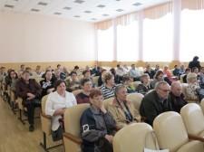 Представители регионального фонда капремонта на встрече с жителями Сысерти