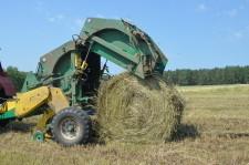 Идет заготовка кормов