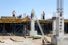 Строятся детские сады