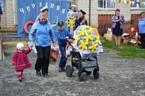 Парад колясок в селе Черданцево