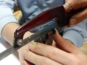 Вскрытие медальона