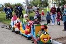 День села Щелкун работают аттракционы (1)