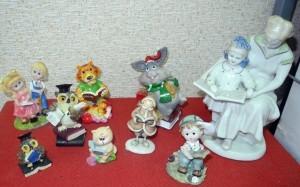 Выставка "Наши милые читатели"