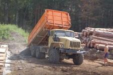 Строится семейная ферма Бондарева