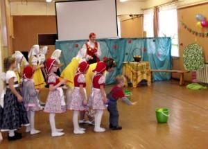 "Яблочная" игра с детьми