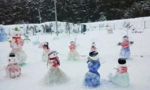 Хоровод снеговиков