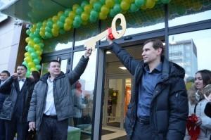 Дмитрий Иванов и Александр Соколов на торжественном открытии торгового центра "Бажов"