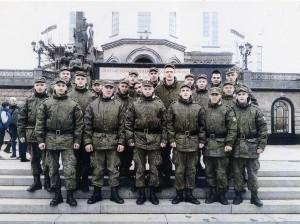 Артем Целищев третий справа в верхнем ряду