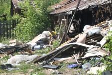 Через несколько часов эта куча оказалась в огне