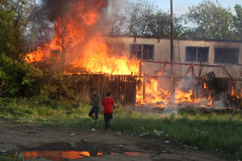 Погода в сысерти на 10 дней. Пожар в Сысерти. Пожар в Сысерти вчера. Пожар в верхней Сысерти. Пожар в Сысерти сегодня.