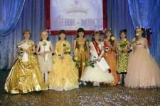 Маленькие мисс села Щелкун