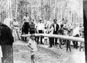 Середина 1960-х. массовые гуляния в день строителя в августе