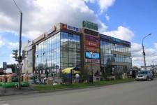 Площадка у ТЦ Бажов