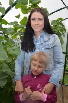 Мрина Крутенкова с дочкой Алиной 