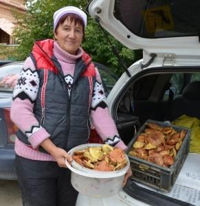 Татьяна Бурцева с урожаем