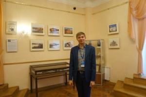 Александр Савичев на выставке "Сысерть Соломирского"