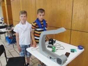 Сергей Соколов,  Матвей Банных  и их лазерная арфа.