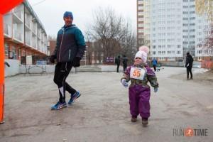 Александр с дочкой на забеге в Екатеринбурге