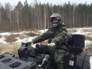 Увлекается ездой на квадроцикле